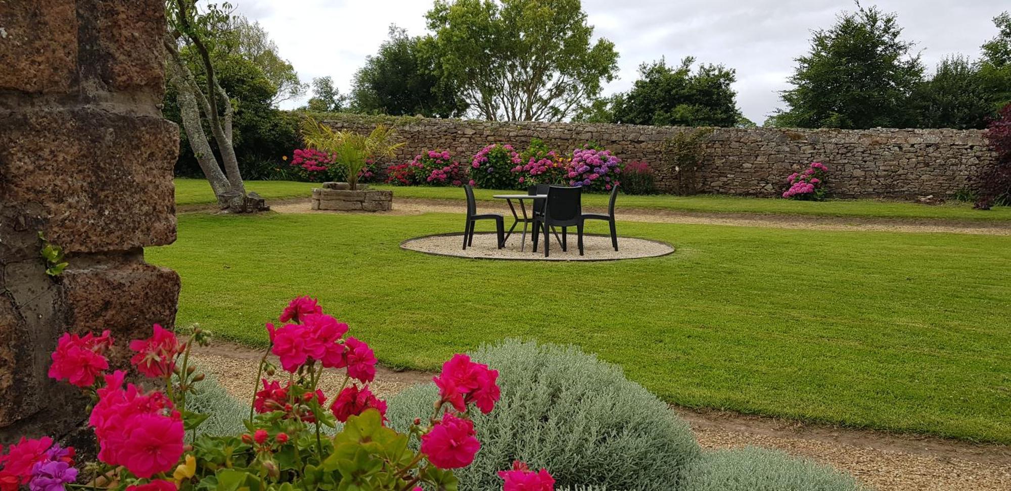 Manoir De Keringant Guest House Saint-Quay-Perros Екстериор снимка
